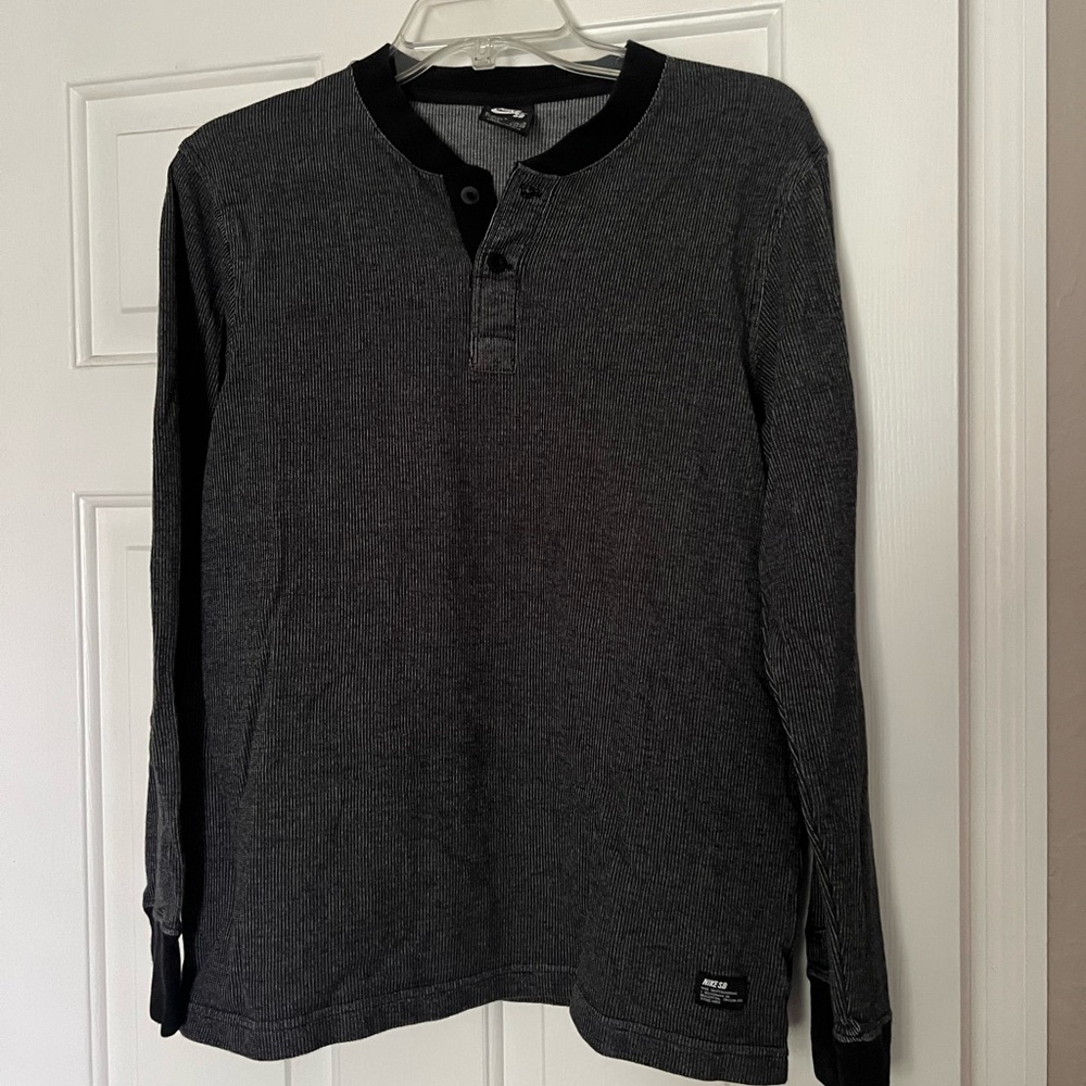 Nike Long-Sleeve Tee